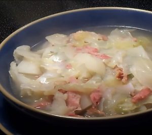 corba-od-kupusa-sa-slaninom_